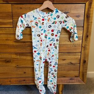 Bestaroo Printed Baby Footed Zipper Pajamas - Multicolor Sports Motifs